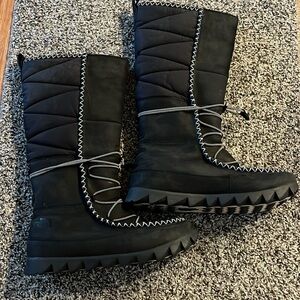 The North Face Heat Seeker 100 Gram Insulation Tall Winter Boots